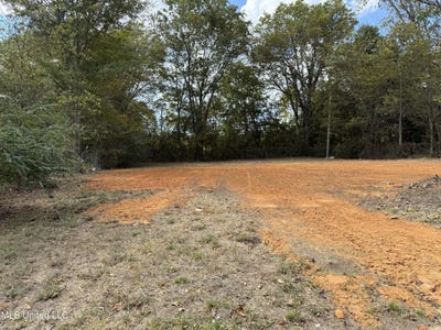 /international/us/405-s-foster-drive-tupelo-ms-110103723614/