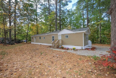 /international/us/8-hubbard-road-deering-nh-110120513427/