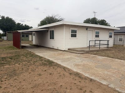 /international/us/501-avenue-d-abernathy-tx-110107803577/