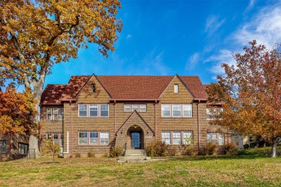 /international/us/4341-grand-avenue-des-moines-ia-110103417505/