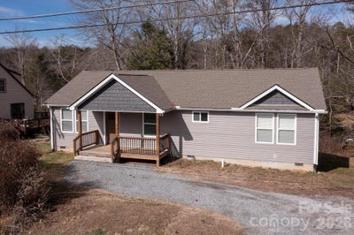 /international/us/127-hawthorne-drive-brevard-nc-110106958505/
