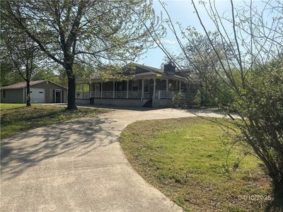 /international/us/1013-elm-street-coal-hill-ar-110098844485/