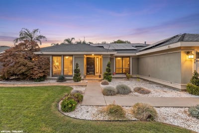 /international/us/2131-s-hall-street-visalia-ca-110120562982/