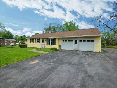/international/us/45-center-street-union-springs-ny-110108253140/