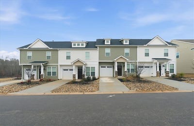 /international/us/427-bee-cove-way-pendleton-sc-110105077061/
