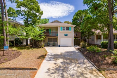 /international/us/222-ne-36th-street-oak-island-nc-110099068516/