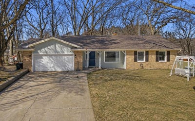 /international/us/651-leighton-road-waupaca-wi-110106624200/