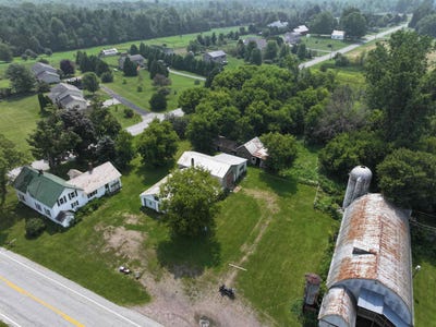 /international/us/91-allen-road-grand-isle-vt-110106976079/