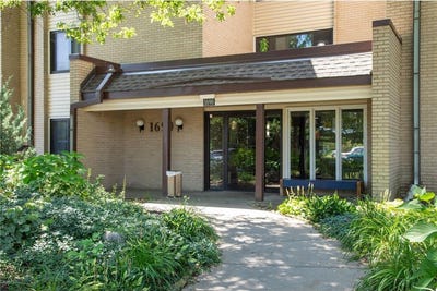 /international/us/1690-highway-36-w-roseville-mn-110100250212/