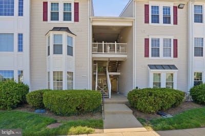 /international/us/9224-j-cardinal-forest-lane-lorton-va-110108605802/