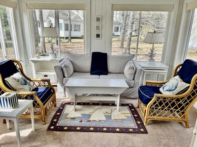 /international/us/28-windward-street-mashpee-ma-110107201946/
