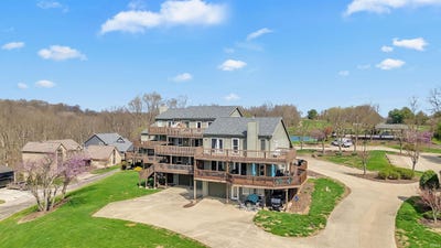 /international/us/9547-s-harbour-pointe-drive-bloomington-in-110106975579/