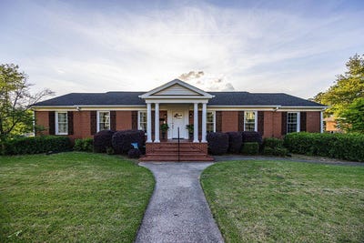 /international/us/1006-lake-avenue-north-augusta-sc-110108473495/