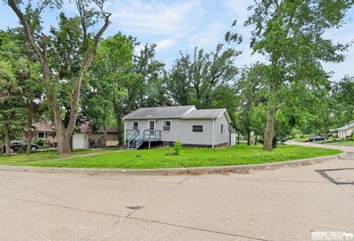 /international/us/2400-s-street-auburn-ne-110109209056/