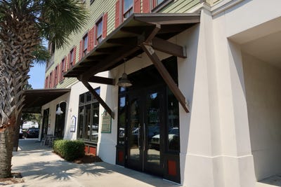 /international/us/2050-w-county-highway-30a-santa-rosa-beach-fl-110107337487/
