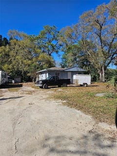 /international/us/20-n-elm-street-fellsmere-fl-110119366837/