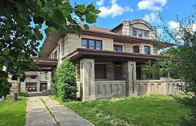/international/us/836-w-stephenson-street-freeport-il-110108800221/