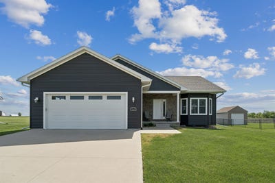 /international/us/512-cherry-street-allison-ia-110108225564/