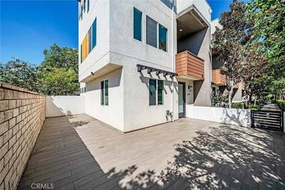 /international/us/8076-ackerman-street-buena-park-ca-110120069451/