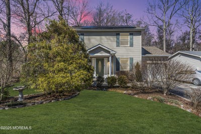 /international/us/90-bear-brook-road-princeton-nj-110098261801/