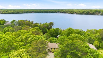 /international/us/92-shorewood-drive-mashpee-ma-110108480177/