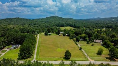 /international/us/150-bradford-drive-summerville-ga-110100770456/