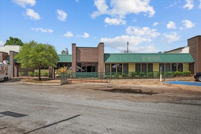 /international/us/207-temple-blvd-diboll-tx-110107481901/