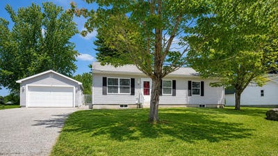 /international/us/63-jean-street-lewiston-me-110108252966/