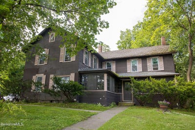 /international/us/53-mahaiwe-st-great-barrington-ma-110100414188/?lang=en