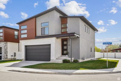 /international/us/4248-s-valentina-bay-millcreek-ut-110098824819/