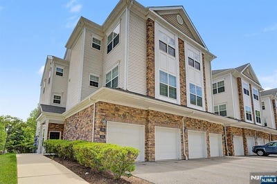 /international/us/411-parkview-lane-rockaway-township-nj-110108502266/