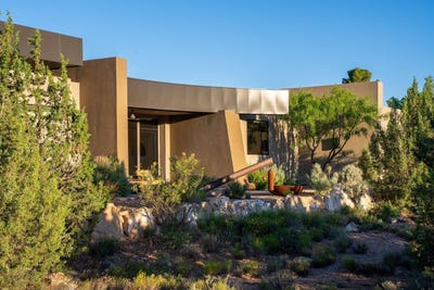 /international/us/3104-apache-cir-springdale-ut-110105710546/