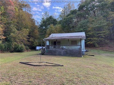 /international/us/225-laxton-hollow-road-maysel-wv-110103172605/