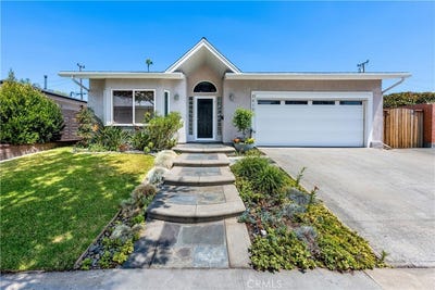 /international/us/1015-fathom-seal-beach-ca-110119682353/