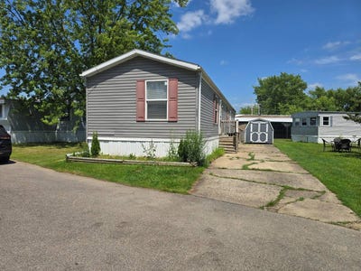 /international/us/12860-mayfield-road-chardon-oh-110101479025/