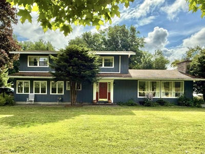 /international/us/6326-state-highway-56-potsdam-ny-110099235515/?lang=en
