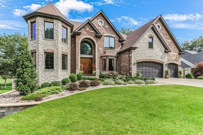 /international/us/14151-131st-street-lemont-il-110107160922/