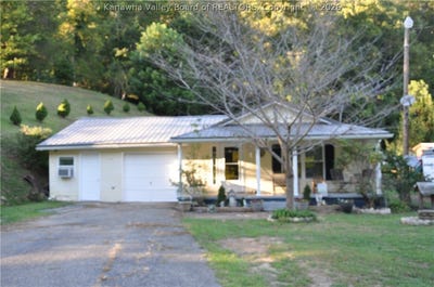 /international/us/1165-camp-creek-road-julian-wv-110108142127/
