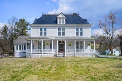 /international/us/639-tower-street-tazewell-va-110106276056/