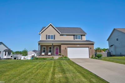 /international/us/8101-peninsula-circle-grand-blanc-mi-110108568798/
