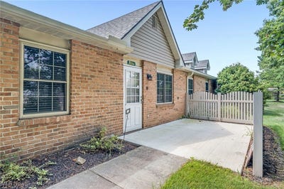 /international/us/35244-greenwich-avenue-unit-35244-north-ridgeville-oh-110101403750/