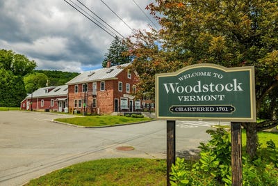 /international/us/2706-e-woodstock-road-woodstock-vt-110109054564/