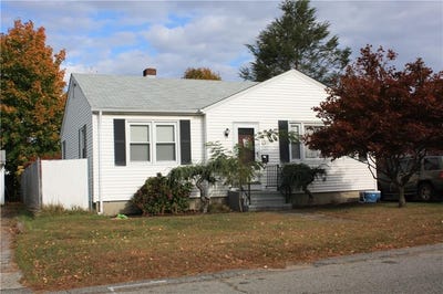 /international/us/83-vincent-avenue-north-providence-ri-110109050586/