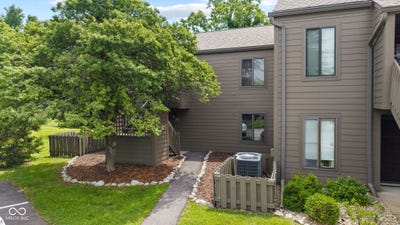 /international/us/9361-s-lake-ridge-drive-bloomington-in-110108817514/