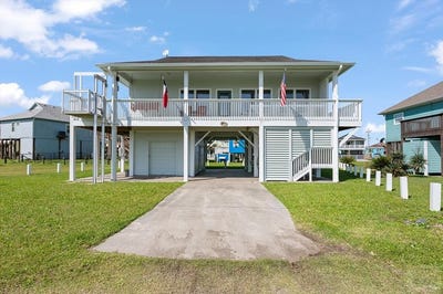 /international/us/981-s-gateway-crystal-beach-tx-110108425483/