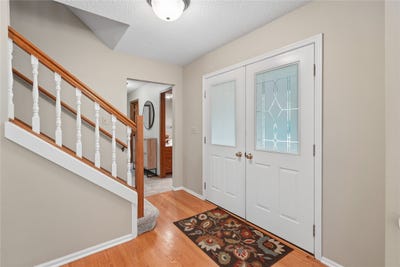 /international/us/1425-w-4th-street-pella-ia-110120055476/