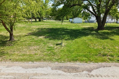 /international/us/702-washington-ave-pacific-junction-ia-110102062065/