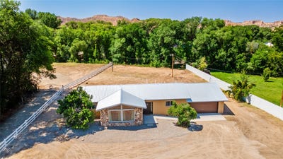 /international/us/691-state-road-76-chimayo-nm-110100393425/?lang=zh-tw