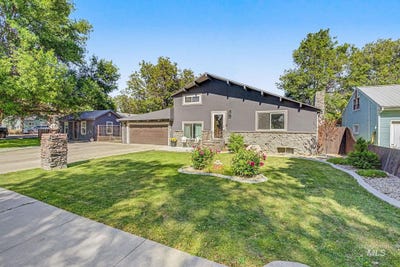 /international/us/2307-college-ave-caldwell-id-110108346960/