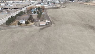 /international/us/1515-w-holly-st-sidney-mt-110098024142/